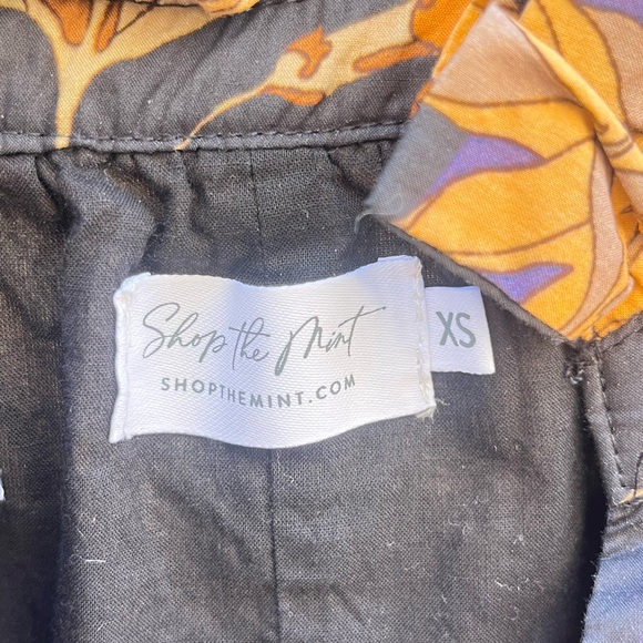 Shop the Mint dress XS - Picture 2 of 4